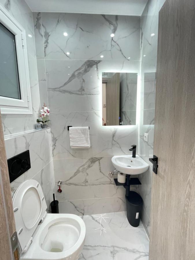 Zeos Finest Jacuzzi Suite Athens Ngoại thất bức ảnh