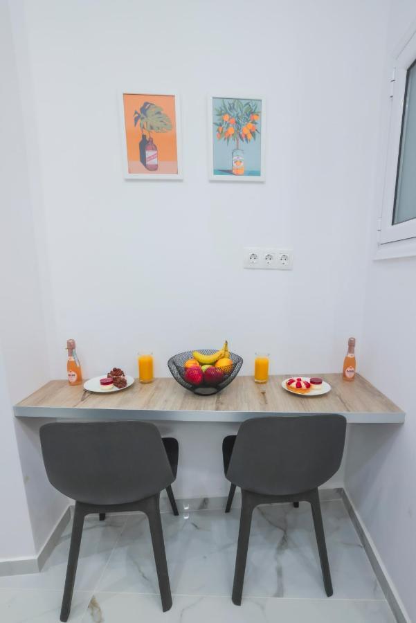 Zeos Finest Jacuzzi Suite Athens Ngoại thất bức ảnh
