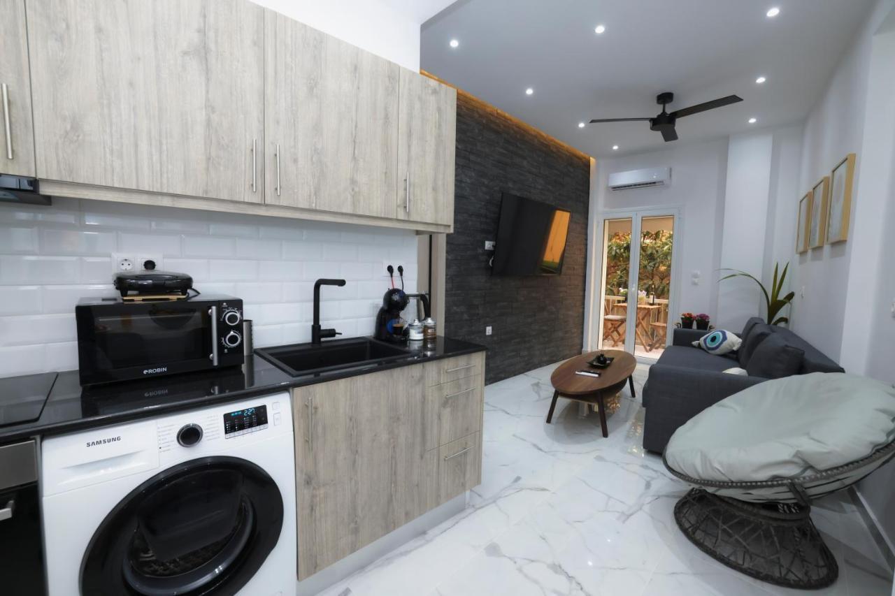 Zeos Finest Jacuzzi Suite Athens Ngoại thất bức ảnh