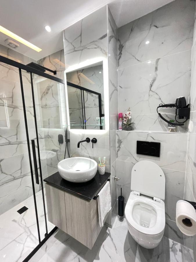 Zeos Finest Jacuzzi Suite Athens Ngoại thất bức ảnh