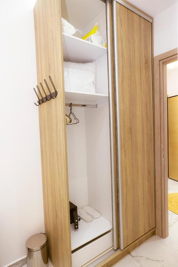 Zeos Finest Jacuzzi Suite Athens Ngoại thất bức ảnh